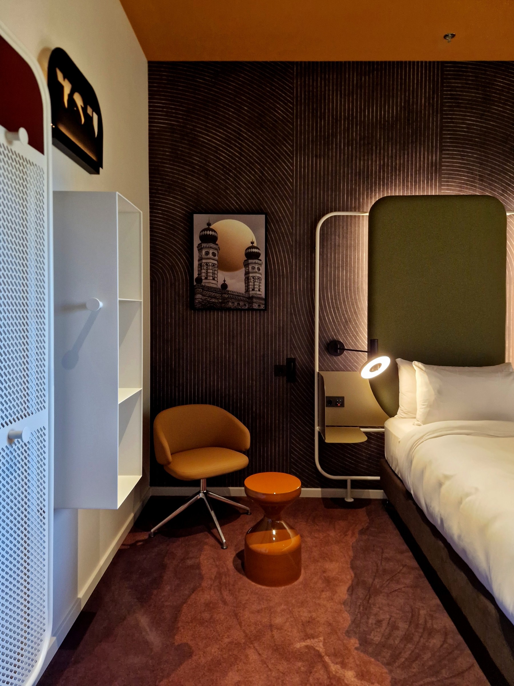 AT-YOU-BUDAPEST-3.1 AT-YOU-BUDAPEST-3.1