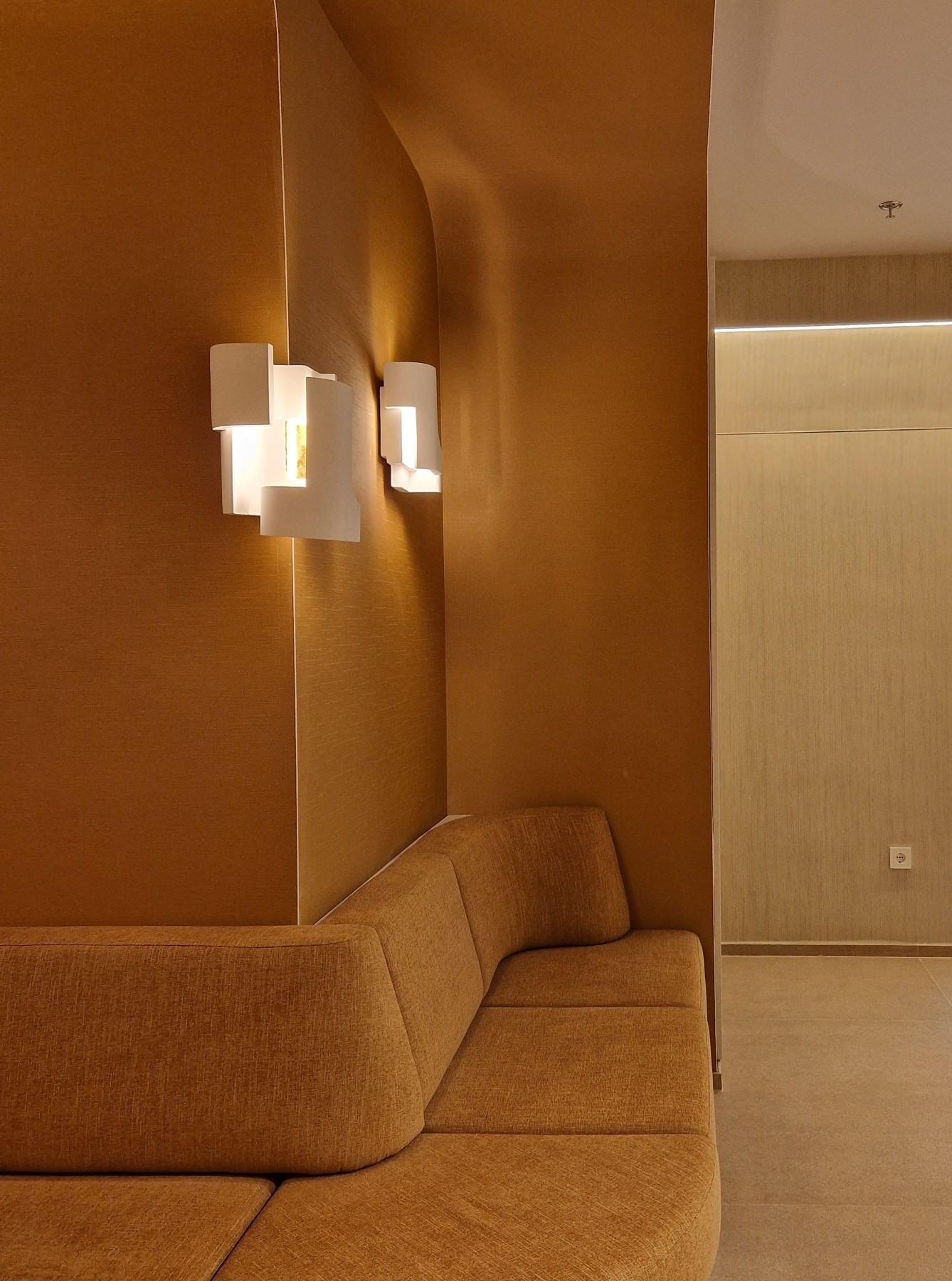 AT-YOU-BUDAPEST-46.1 AT-YOU-BUDAPEST-46.1